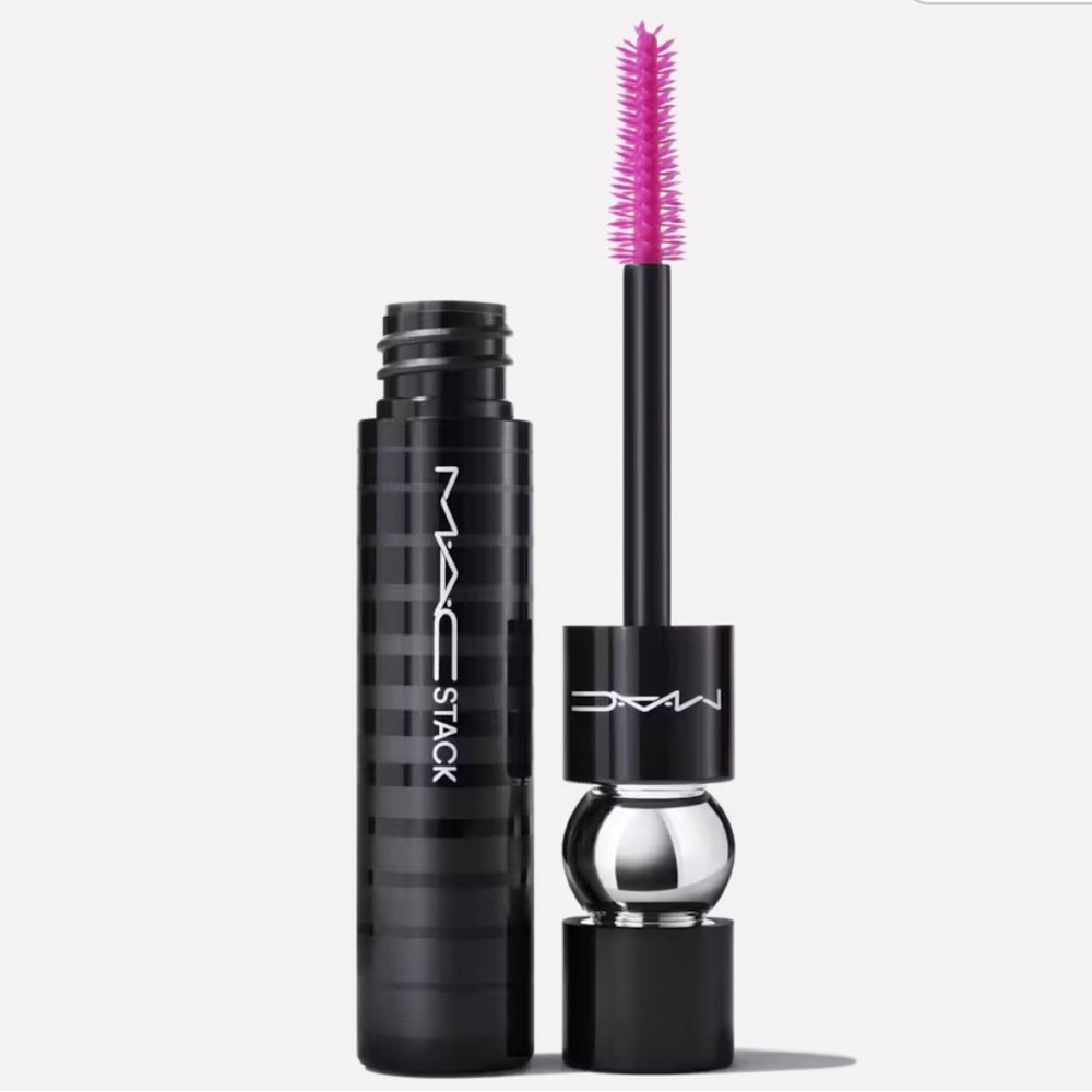 MAC M·A·CSTACK VOLUMIZING MASCARA - Black